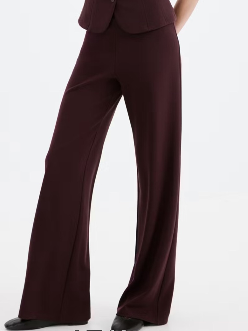Mango Wide-Leg Pants in Deep Plum Long design. STRAIGHT LOW-RISE SUIT PANTS 3303